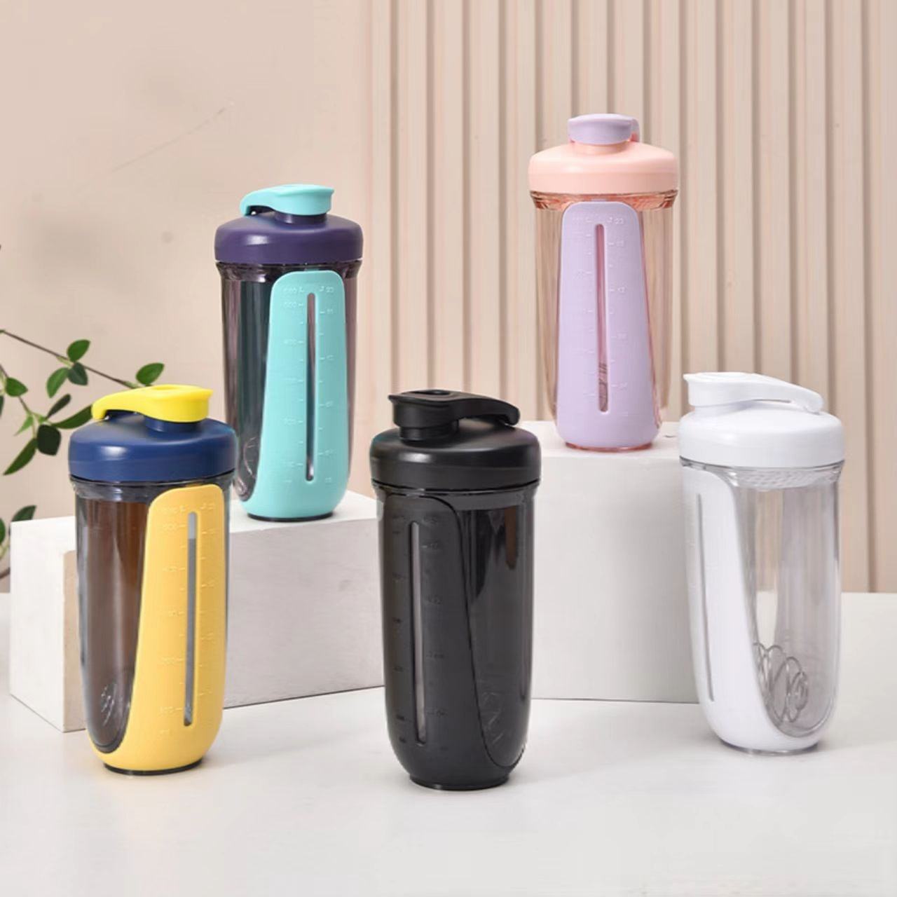 680ml Protein Shaker Bottle, Double Wall Insulated Plastic Blender Bottle with Mixing Ball, Leak Proof Gym Fitness Cup