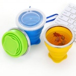 New style Easy taking drinking silicone foldable cup with cover